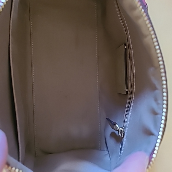 Coach Heart  Printed Crossbody Bag /Handbag and Heart Printed  Wrist Zip - Picture 7 of 12